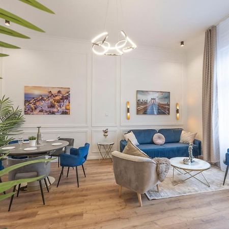Luxurious Central Grand Home W/ 3Bedrm 2Bathrm Budapest Luaran gambar