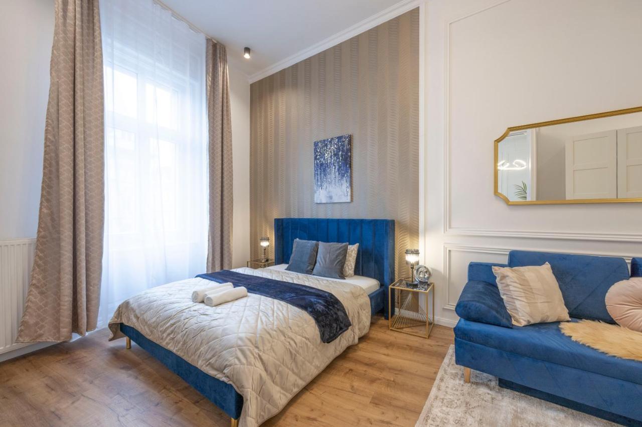 Luxurious Central Grand Home W/ 3Bedrm 2Bathrm Budapest Luaran gambar
