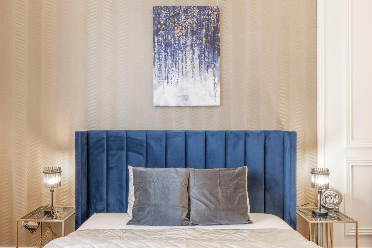 Luxurious Central Grand Home W/ 3Bedrm 2Bathrm Budapest Luaran gambar